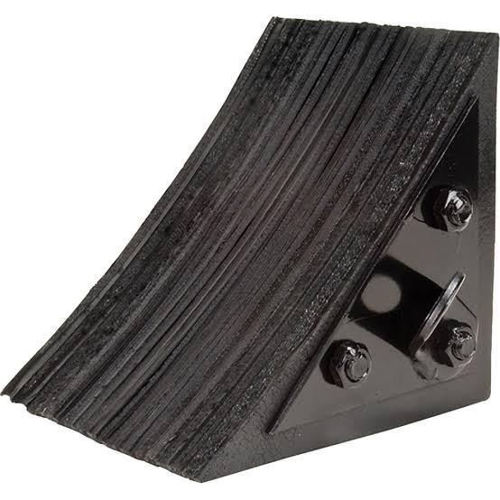 Wheel Chock Laminated Rubber, 8" x 8" x 8", Black